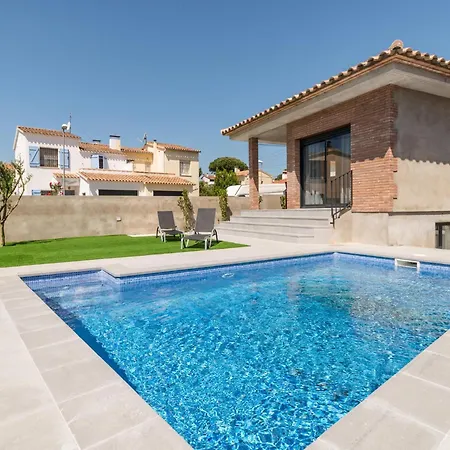 Modern With Beautiful Garden Villa *